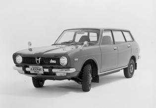 Subaru DL/GL Wagon Production: 1973-1990 Two trim levels were offered: DL and GL First model to offer “On-Demand” 4WD in 1975 Three generations were produced The official car of the US Ski Team from 1975-1994 Known as the “Leone” outside the U.S. Subaru DL/GL Wagon Production: 1973-1990 Two trim levels were offered: DL and GL First model to offer “On-Demand” 4WD in 1975 Three generations were produced The official car of the US Ski Team from 1975-1994 Known as the “Leone” outside the U.S.